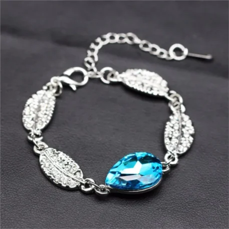 Lovely Austrian Crystal Link Chain bracelet - Image 2