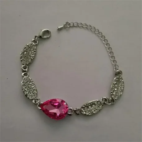 Lovely Austrian Crystal Link Chain bracelet - Image 3