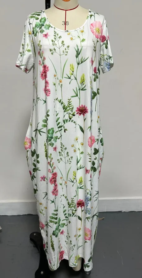 Women's plus size floral print dress - Image 4