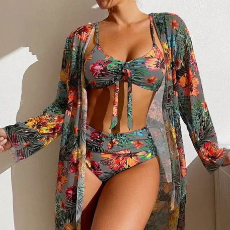 Split Three Piece Floral Printed Swimsuit - Image 8