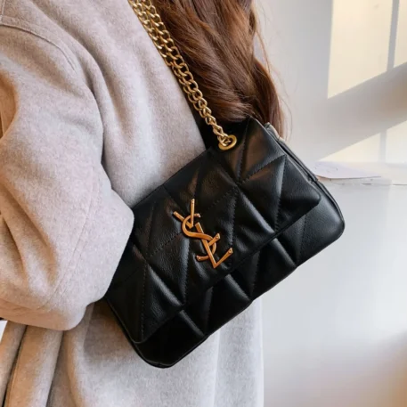 Luxury Fashion Women's Chain Handbag - Image 4