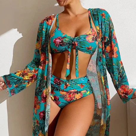 Split Three Piece Floral Printed Swimsuit - Image 9