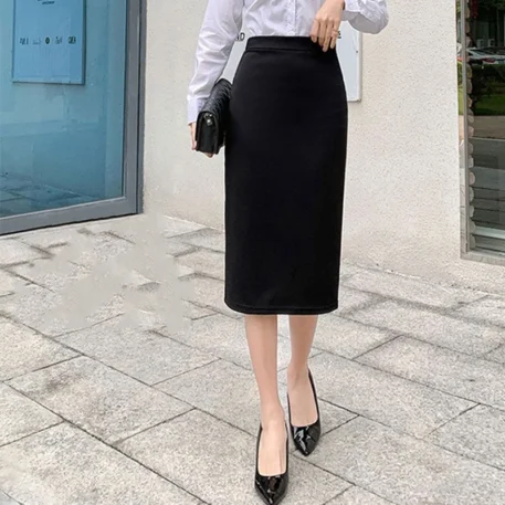 Black Midi Split Skirt - Image 9