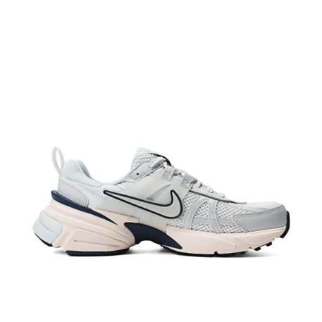 NIKE 2024 Women's V2k RUN Sport Sneakers - Image 3