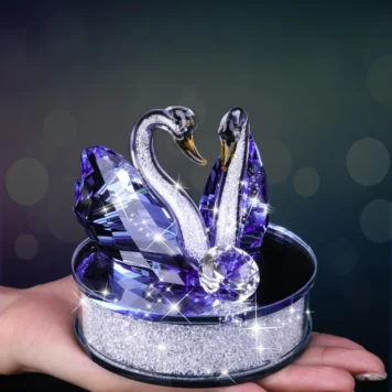 Exquisite Handmade Crystal Swan